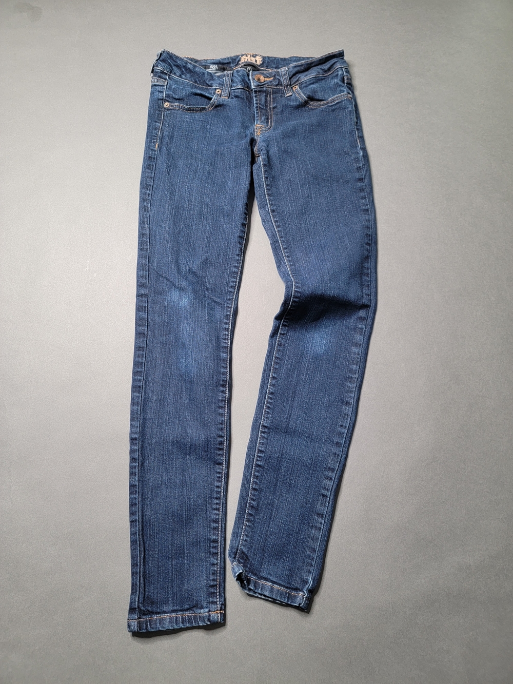 Sneak Peek Women's Dark Wash Skinny Jeans Size 5